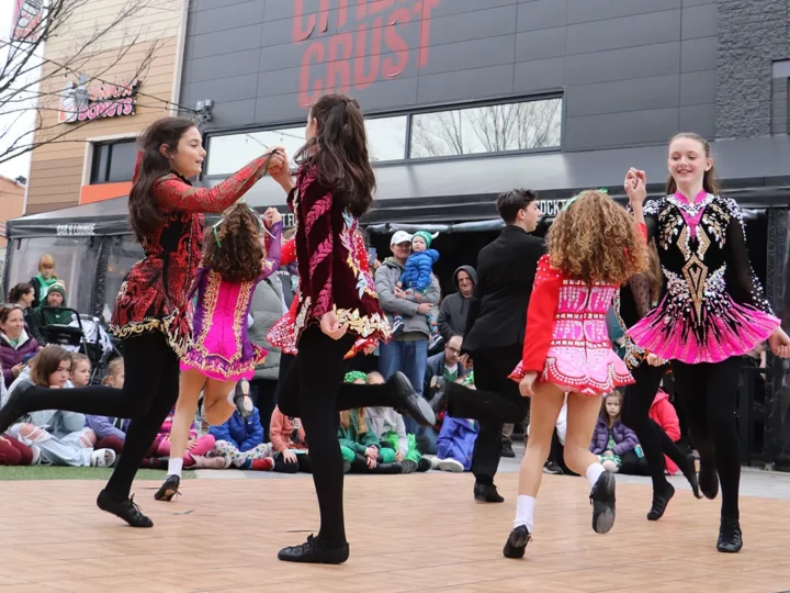 Girls Irish dancing