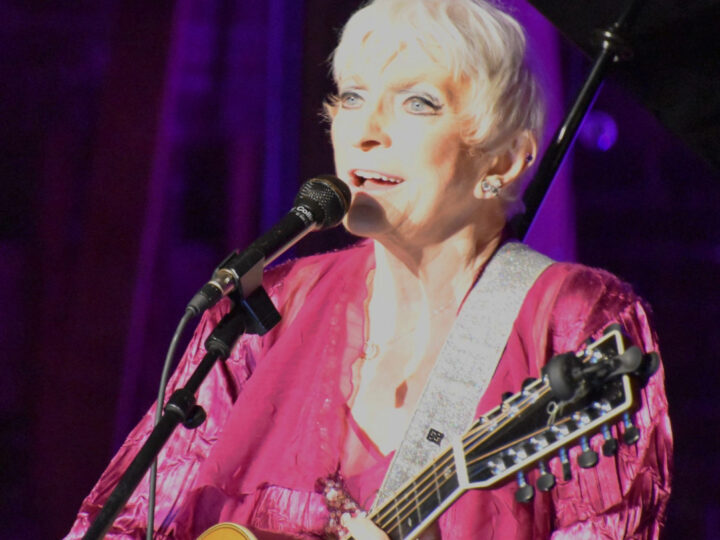 spectacle live, judy collins, plymouth, MA