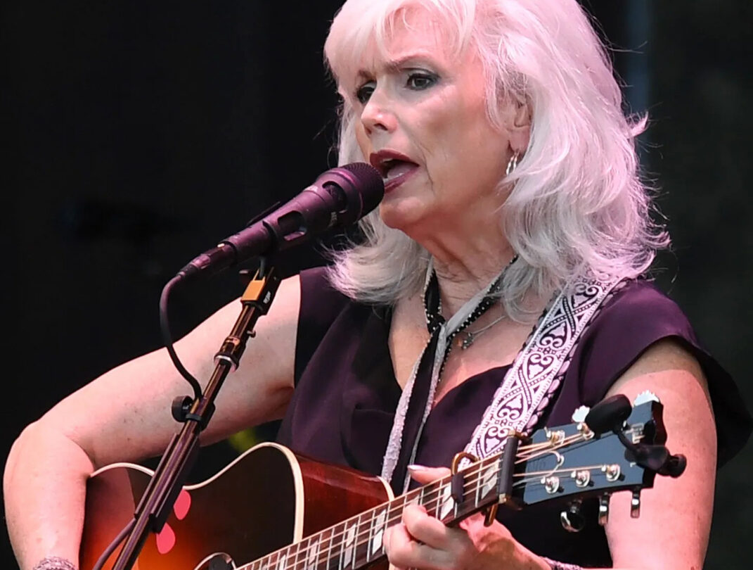 spectacle live, emmylou harris, lowell memorial auditorium