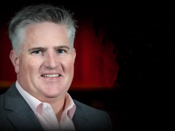 Pete Lally Spectacle Live