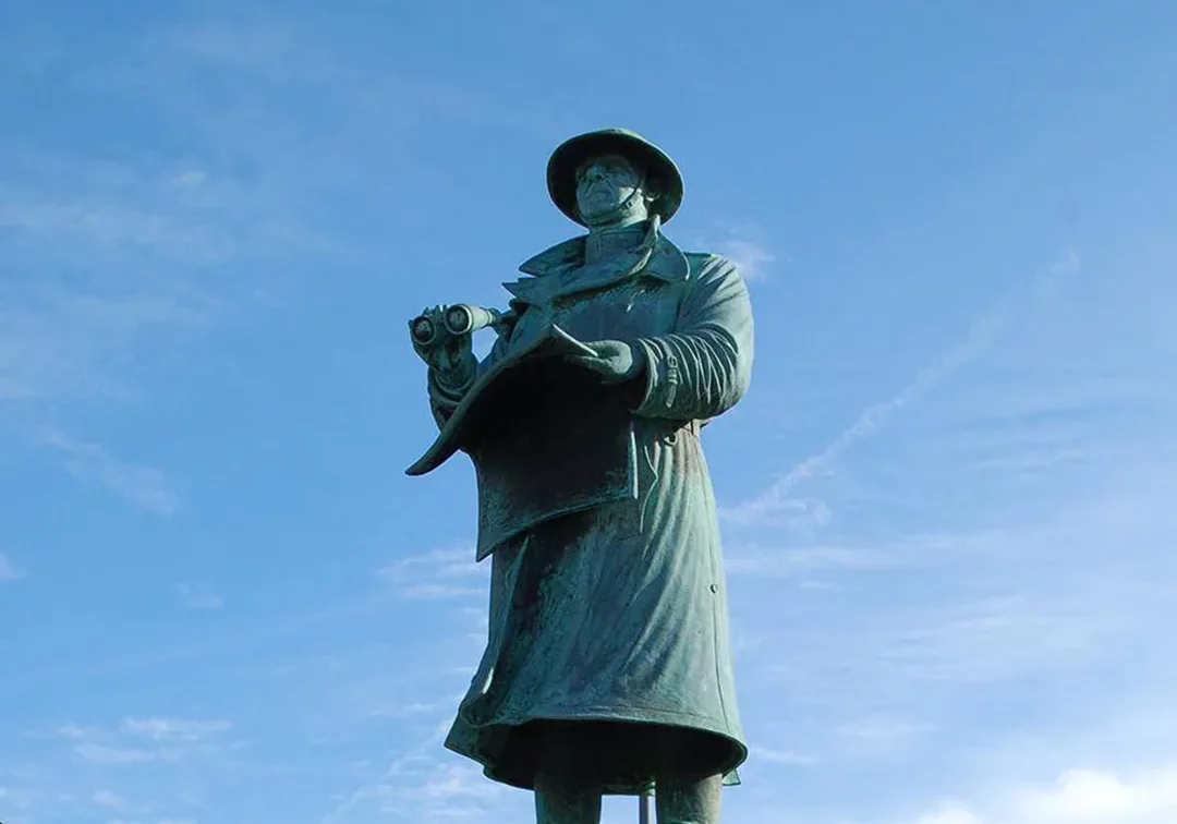 Edward Logan-Airport statue