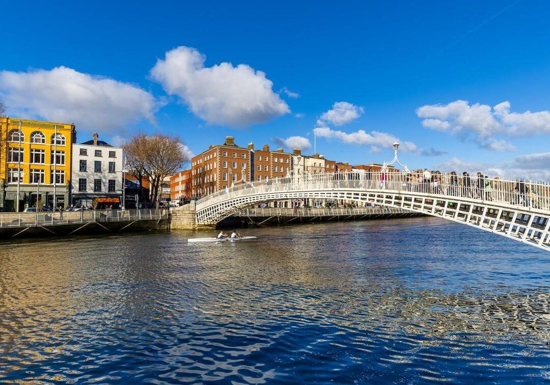 Ha'Penny Bridge, Dublin City, Co. Dublin